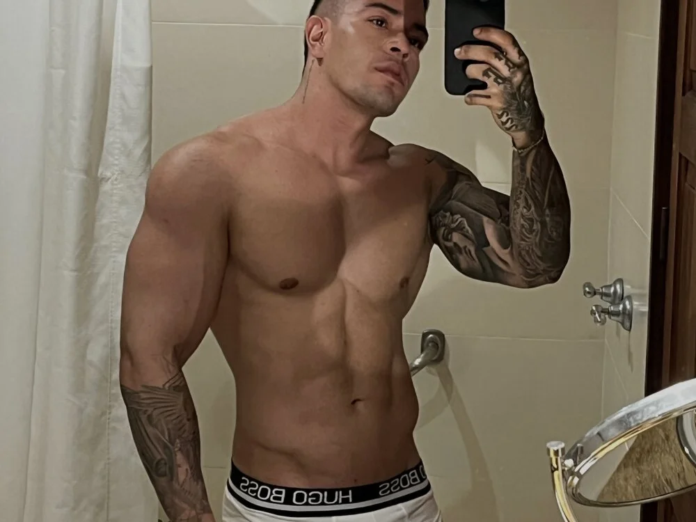 maddox_santana 離線 XXX 聊天