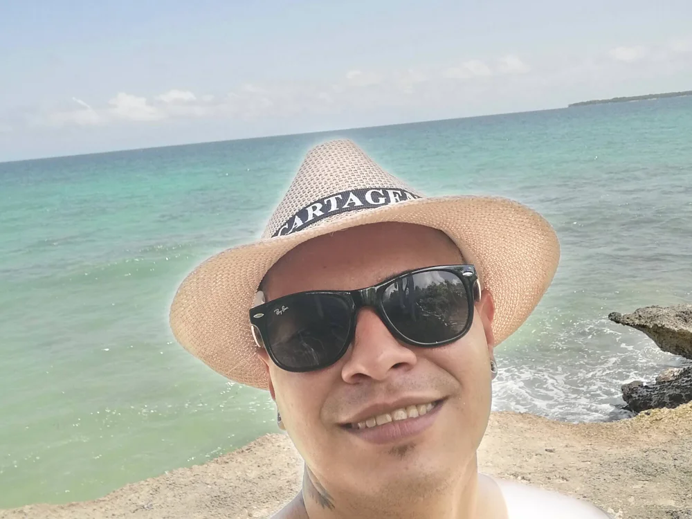 potro39-'s Offline Chat Room