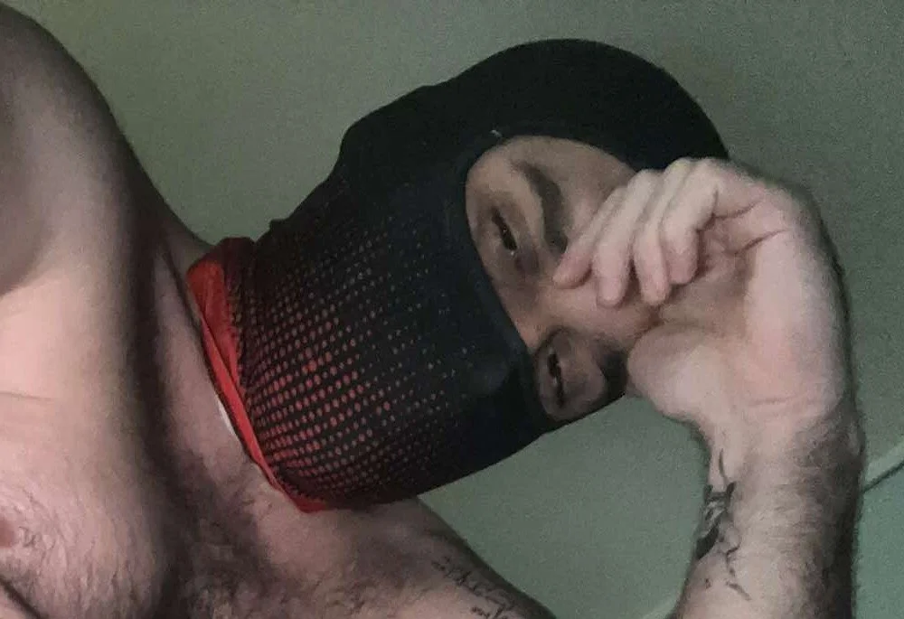 PerisSinner's Offline Chat Room