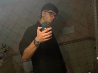 Lorenzino1010's webcam live show