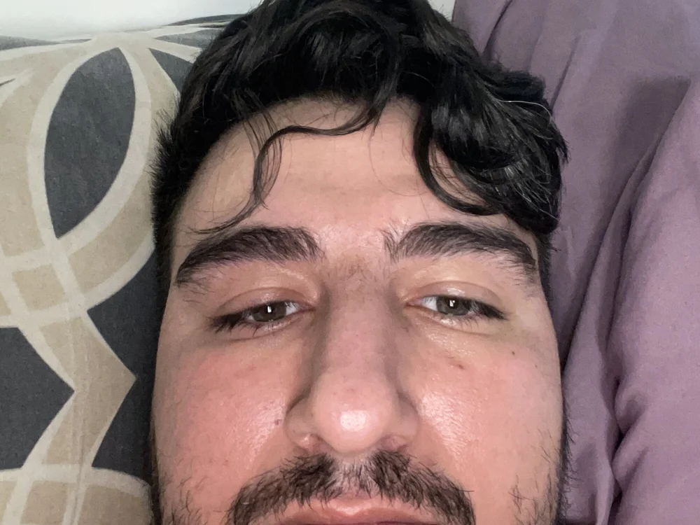johnnybalbuga01's Offline Chat Room