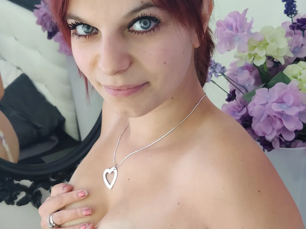 Little_Bibi's Offline Chat Room
