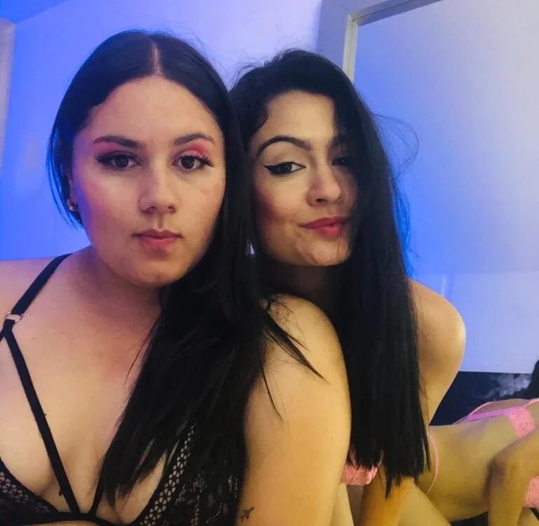 kendall_georgina's Offline XXX Chat