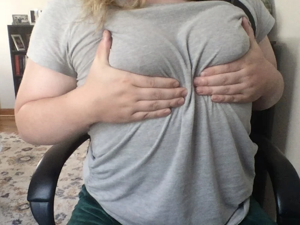 Elliebell Chat XXX offline