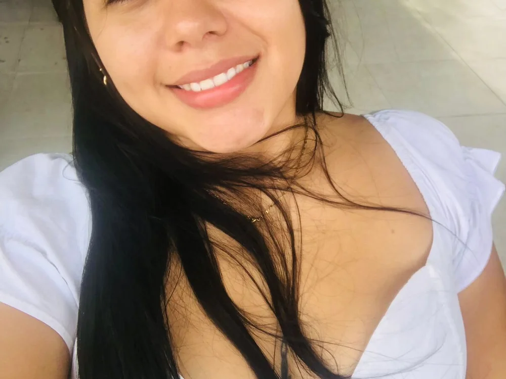 cloe_maite's Offline Chat Room