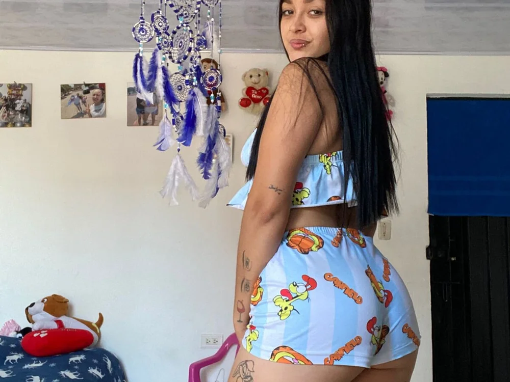 Candy__Firee's Offline Chat Room