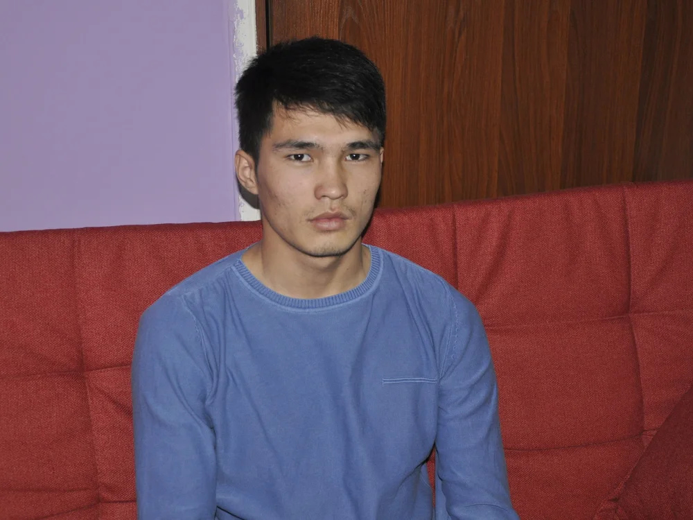 HandsomeA offline chatrum