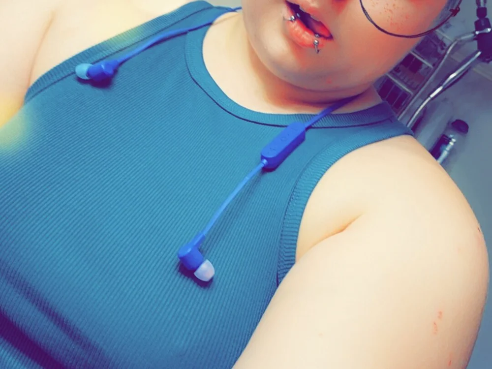 Pixie325's Offline XXX Chat