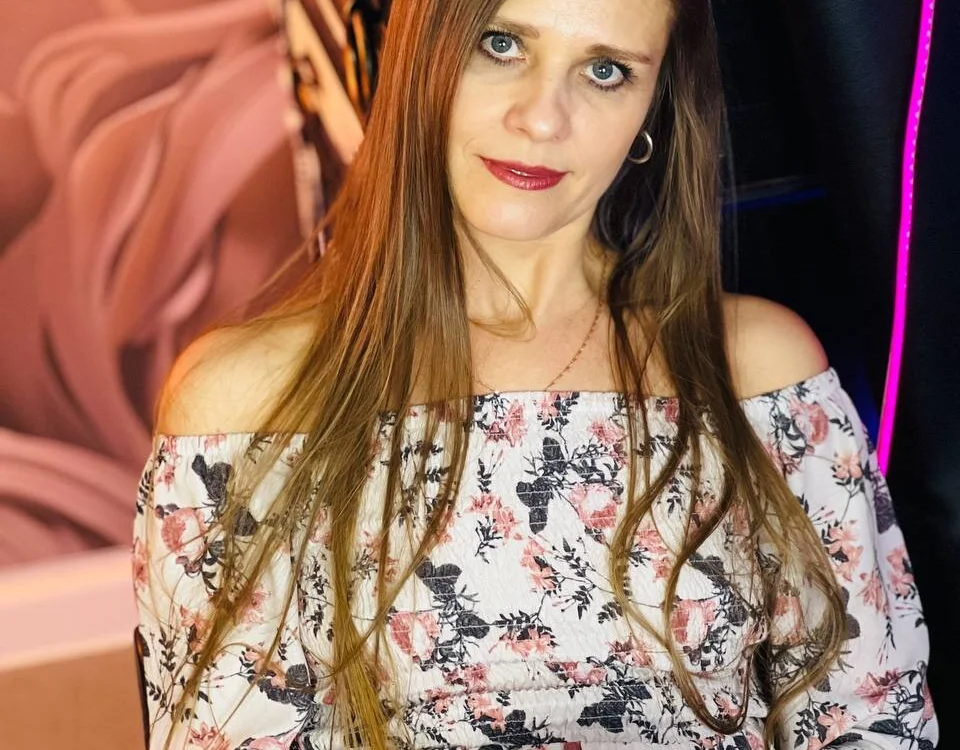 EmiliaBedy Offline XXX-Chat