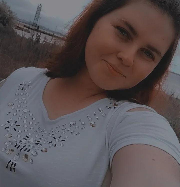 hot_jadelli Offline Chatraum