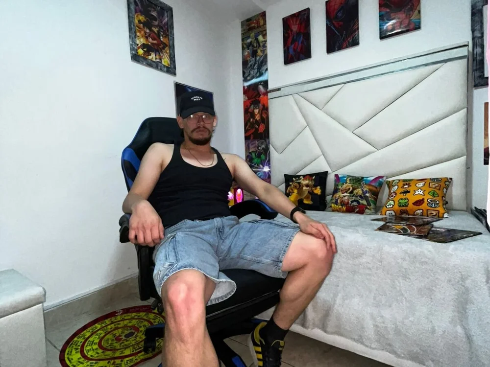 Amo_RodriD's Offline Chat Room