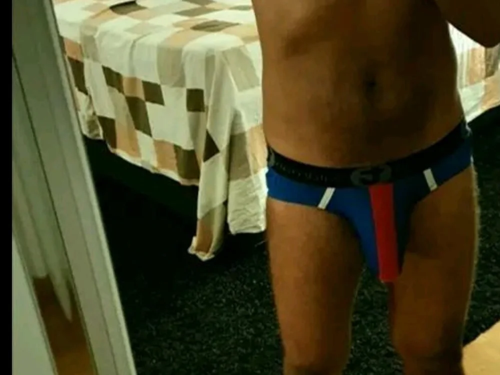 Milan_thickcock 离线XXX聊天