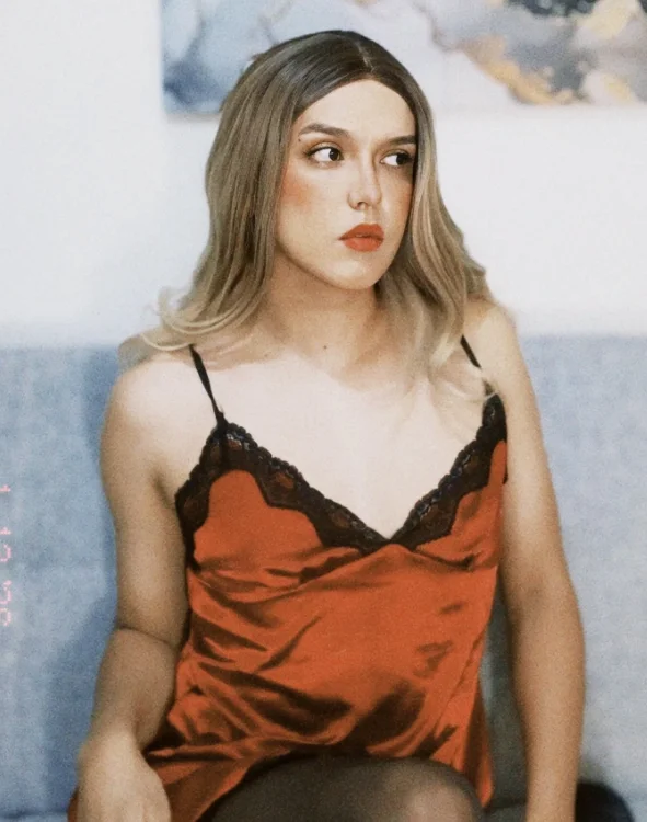 Valentina_____ 오프라인 XXX 채팅