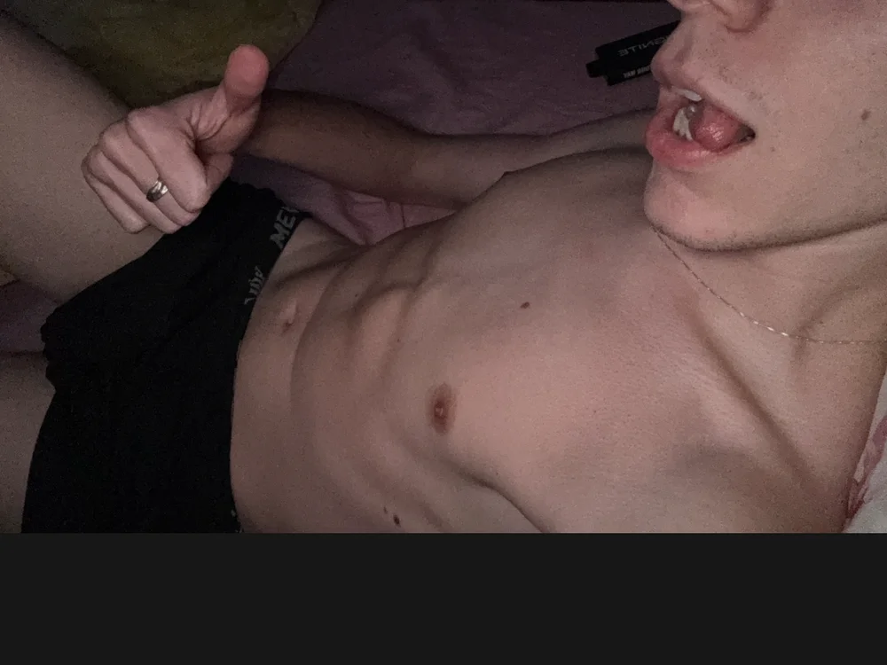 angelfdp Offline XXX-chat