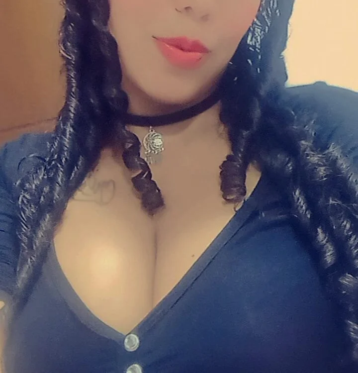 natasha_brunette's Offline XXX Chat