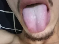 Iyhuooo's webcam live show