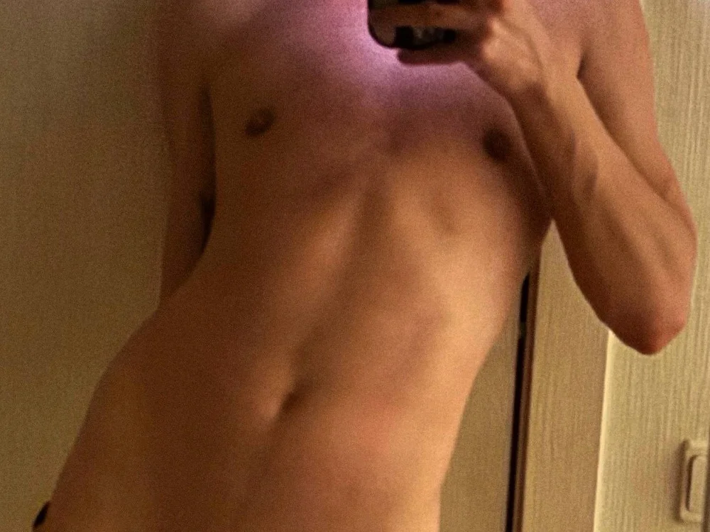 ftmhotboy's most recent online preview