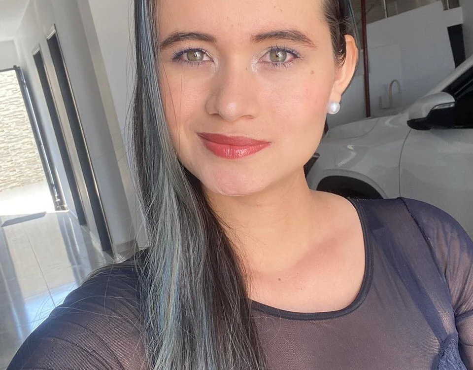 Candy_paris_'s Offline Chat Room