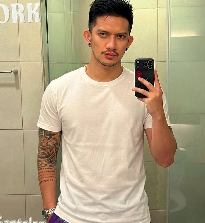 brianindra Adlı Modelin Çevrimdışı XXX Sohbeti