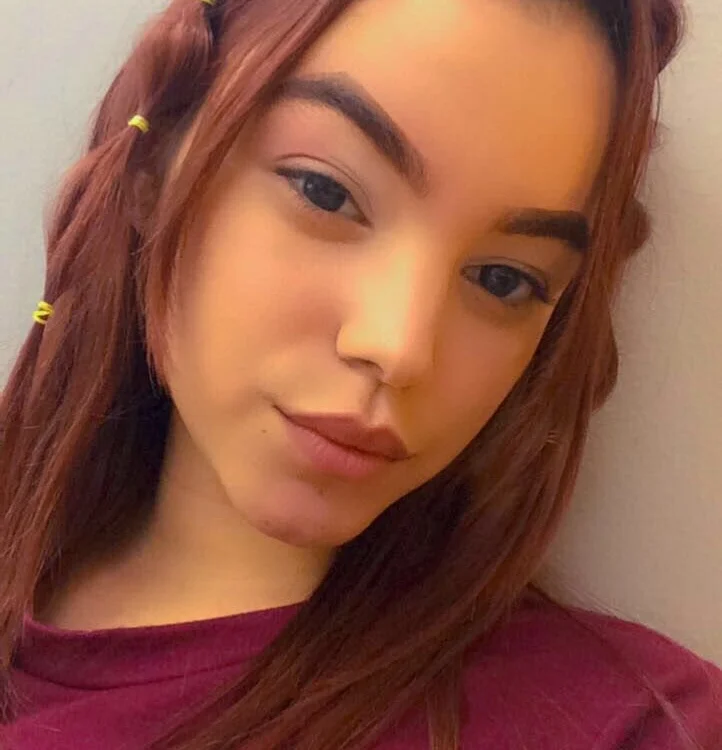 Mia-sofia1's Offline Chat Room