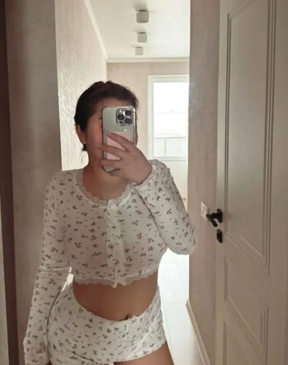 anora_sunny's Offline XXX Chat