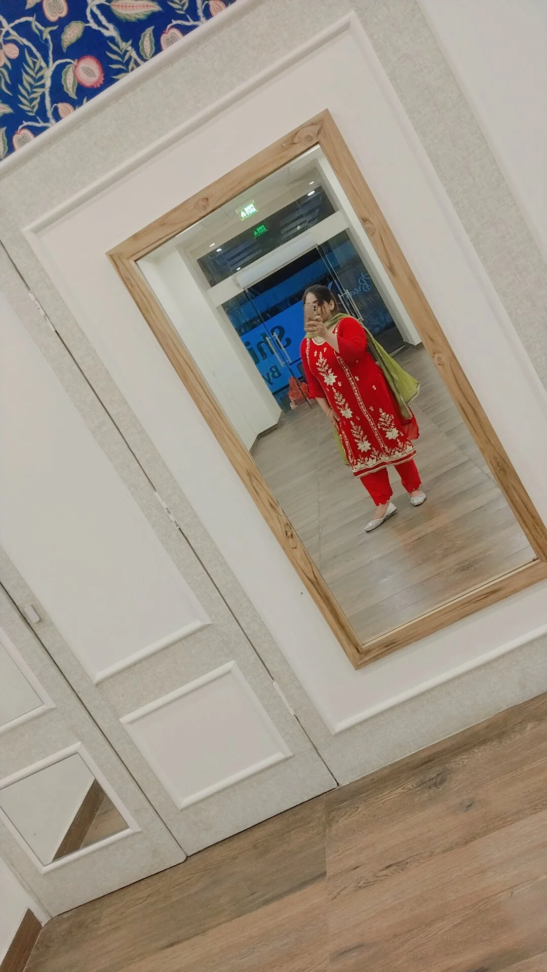 nehaa_khann