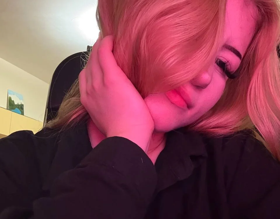 peek_mee's Offline XXX Chat