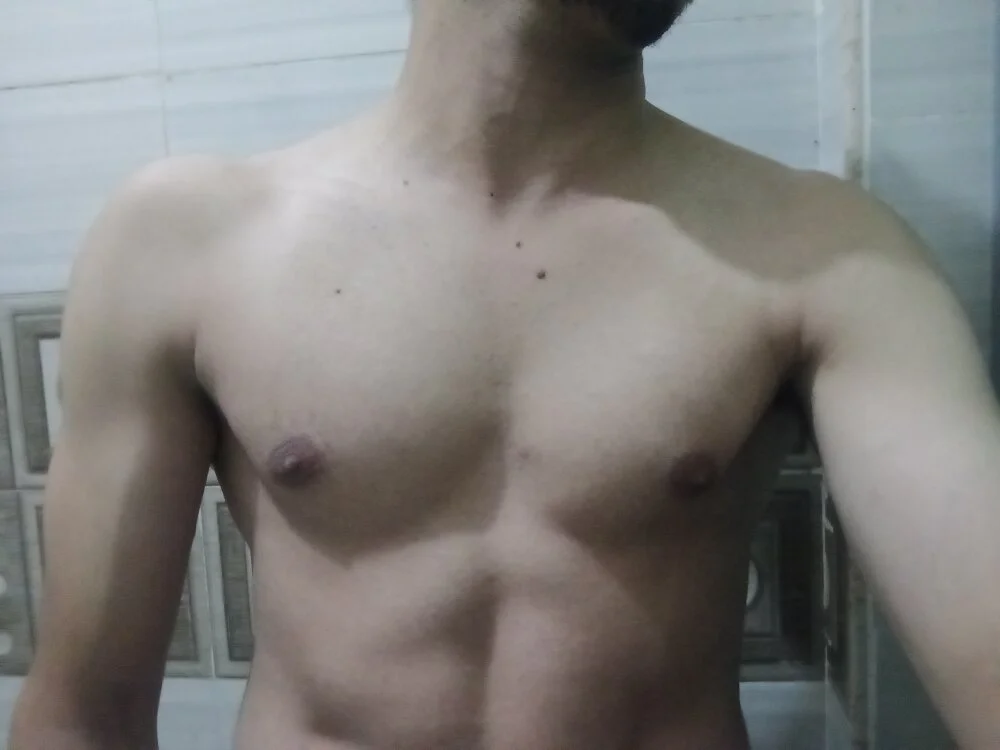 دردشة John_big345 الجنسية دون اتصال