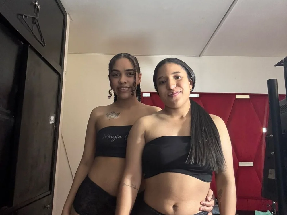 BrendaandBrieanny cam model