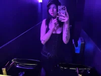 YourDolly's webcam live show