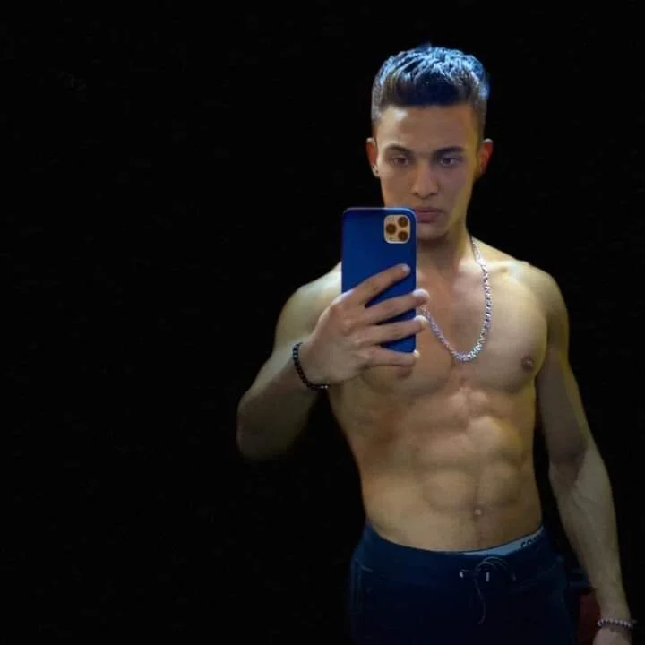 Chat XXX offline de ali_bato25