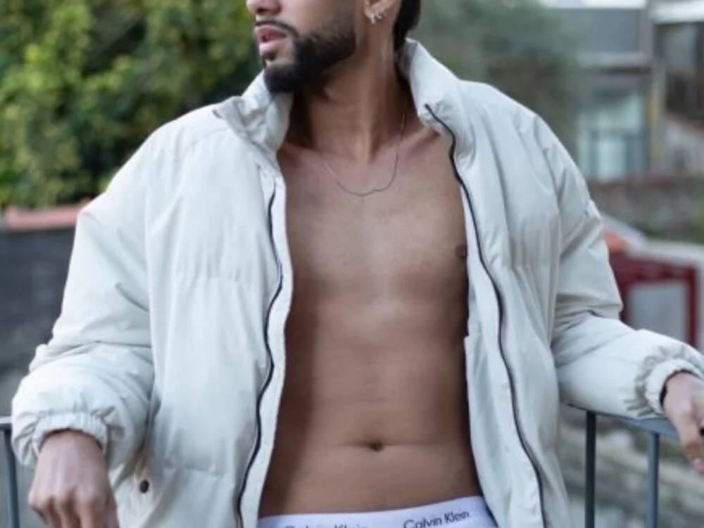 Medina_hot Chat XXX Ngoại tuyến