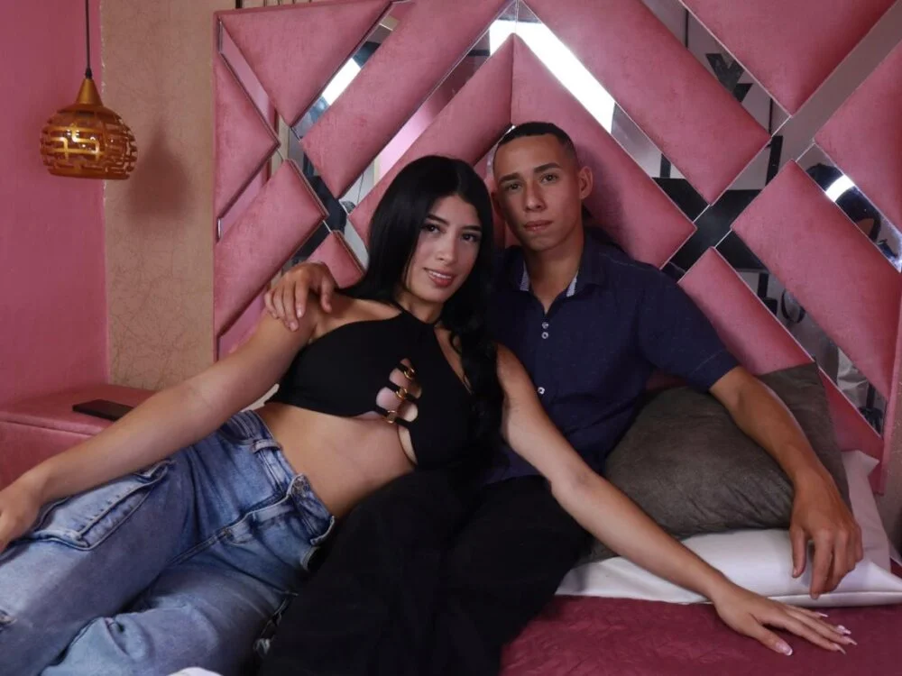 Offline XXX chat modela Antonella_And_Thiago