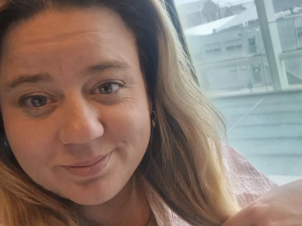 butterfly2222 Offline XXX-Chat