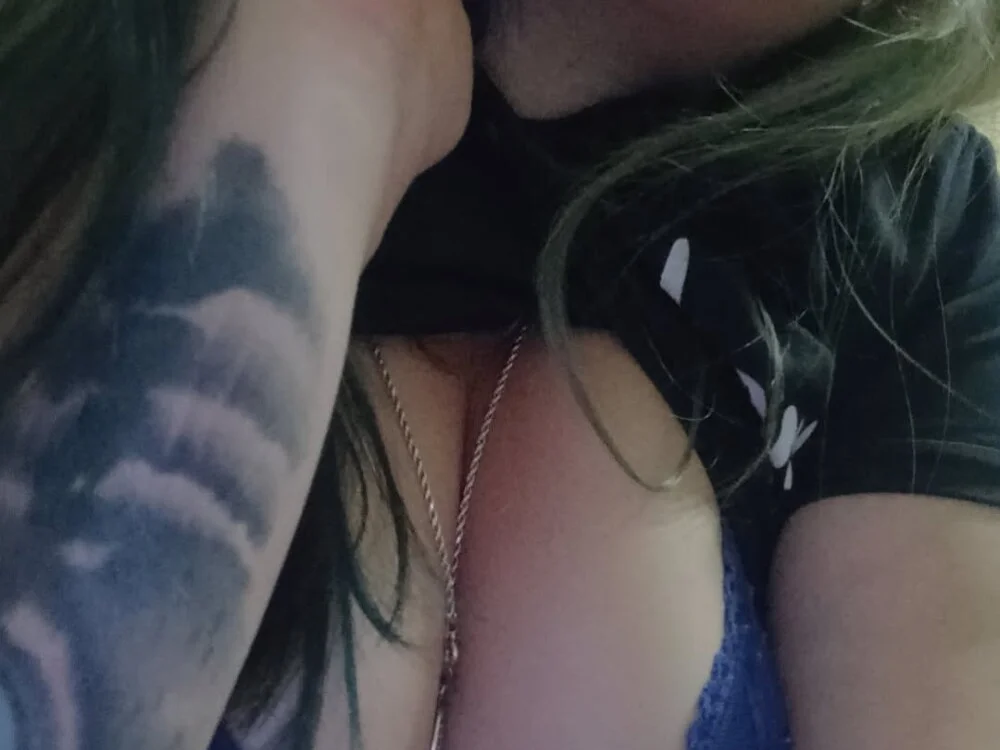 Rosse_colombiaのオフラインXXXチャット