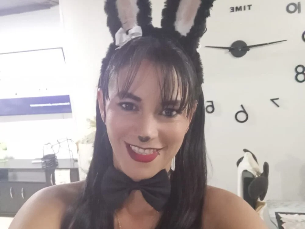 ilairahotn Offline XXX chat