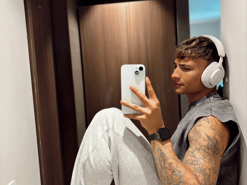 DavisFirb offline XXX-chat