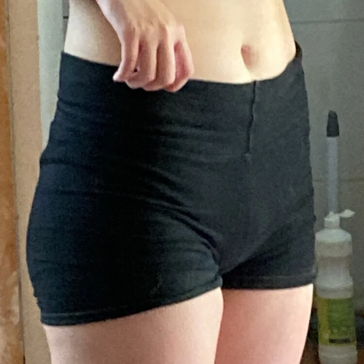 Lily_davisss' Offline XXX Chat