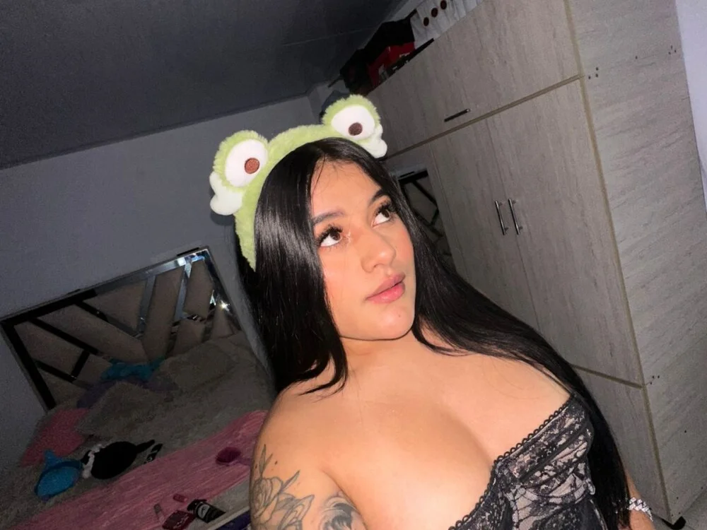 chloe_sofia10 即時 XXX 聊天