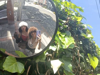 Chloe_and_Violeta - Couple 