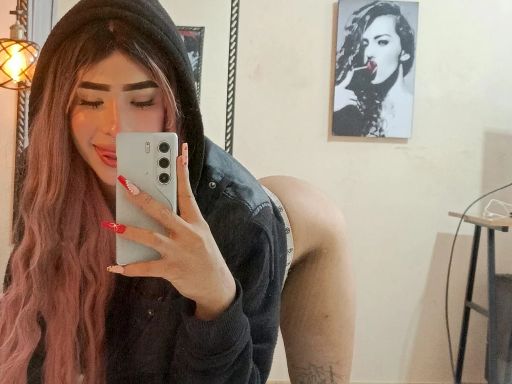 Flor_pink Chat XXX offline