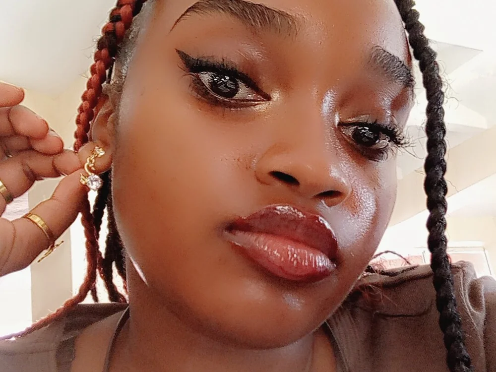 luxyrose's most recent online preview