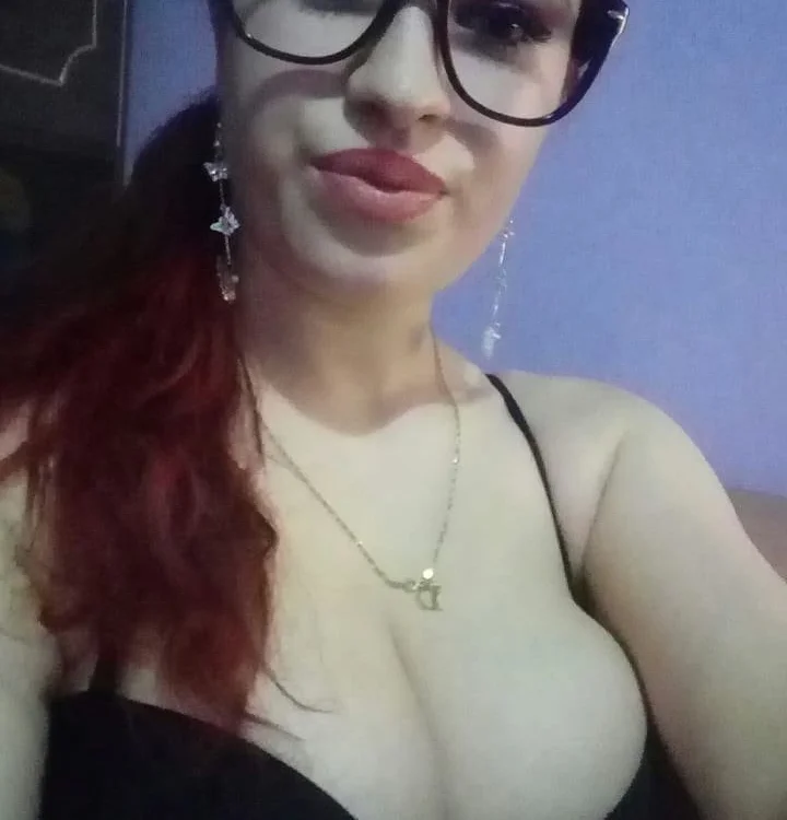 katySwity's Offline Chat Room
