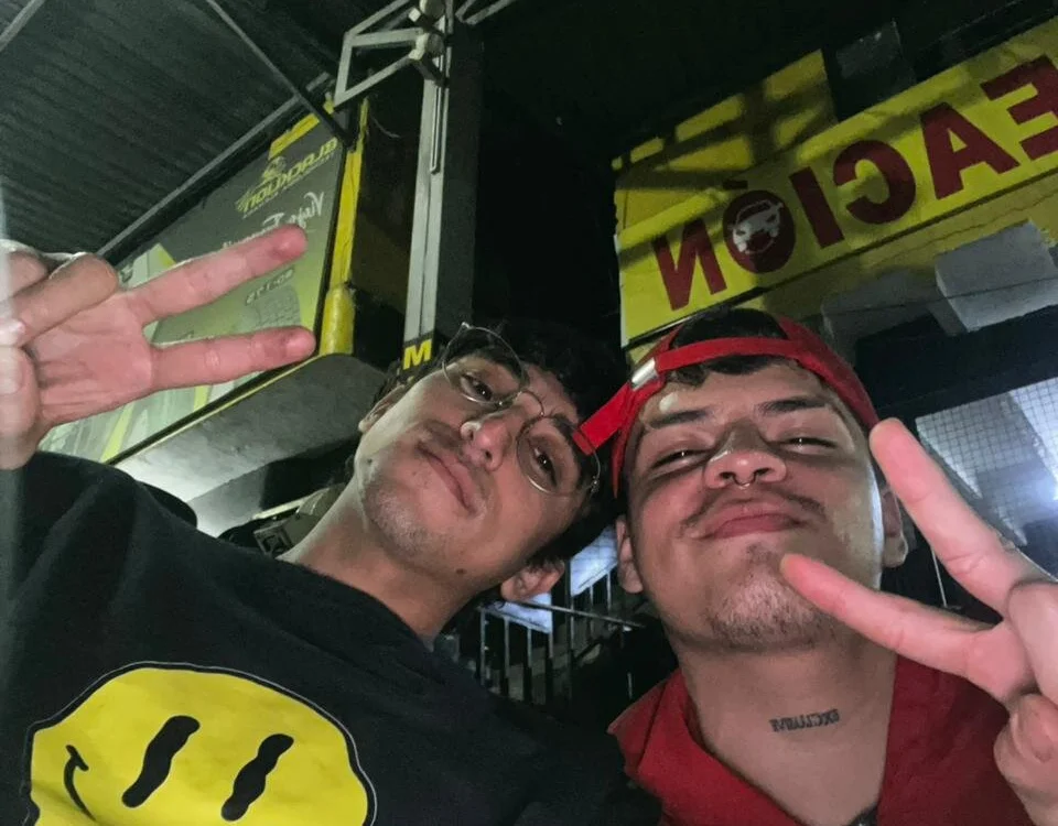 ExplicitBondVIP's Offline XXX Chat