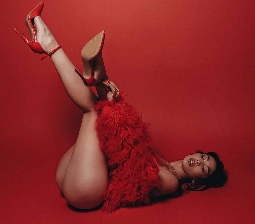 Viktoria_Grand's Offline XXX Chat