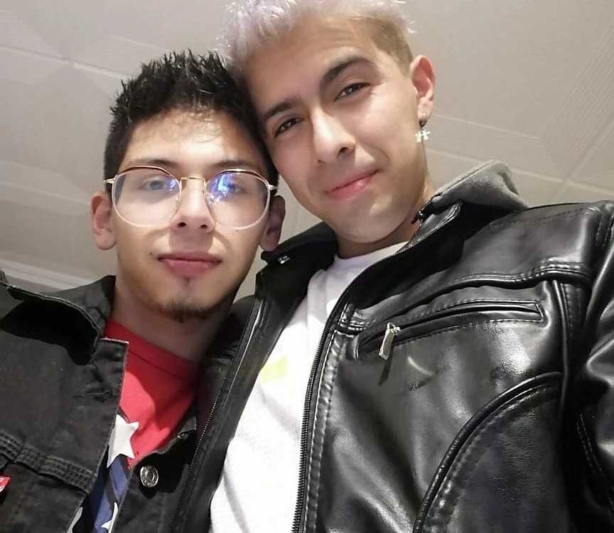 แชท XXX ออฟไลน์ของ noha_y_andreu01