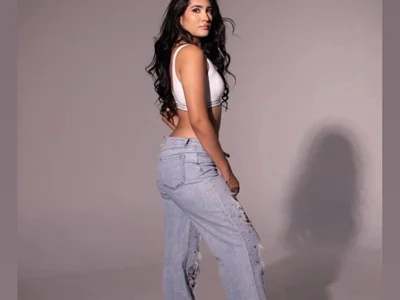 Ninaavelvett - Girl 