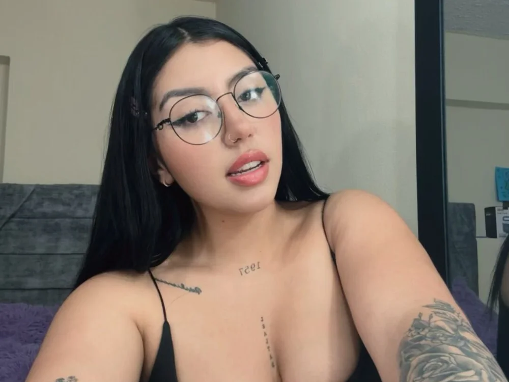 tina_cutte offline chatrum