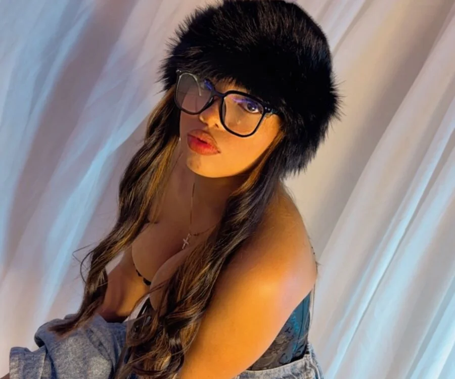 CannelaSmith: συνομιλία ΧΧΧ εκτός σύνδεσης