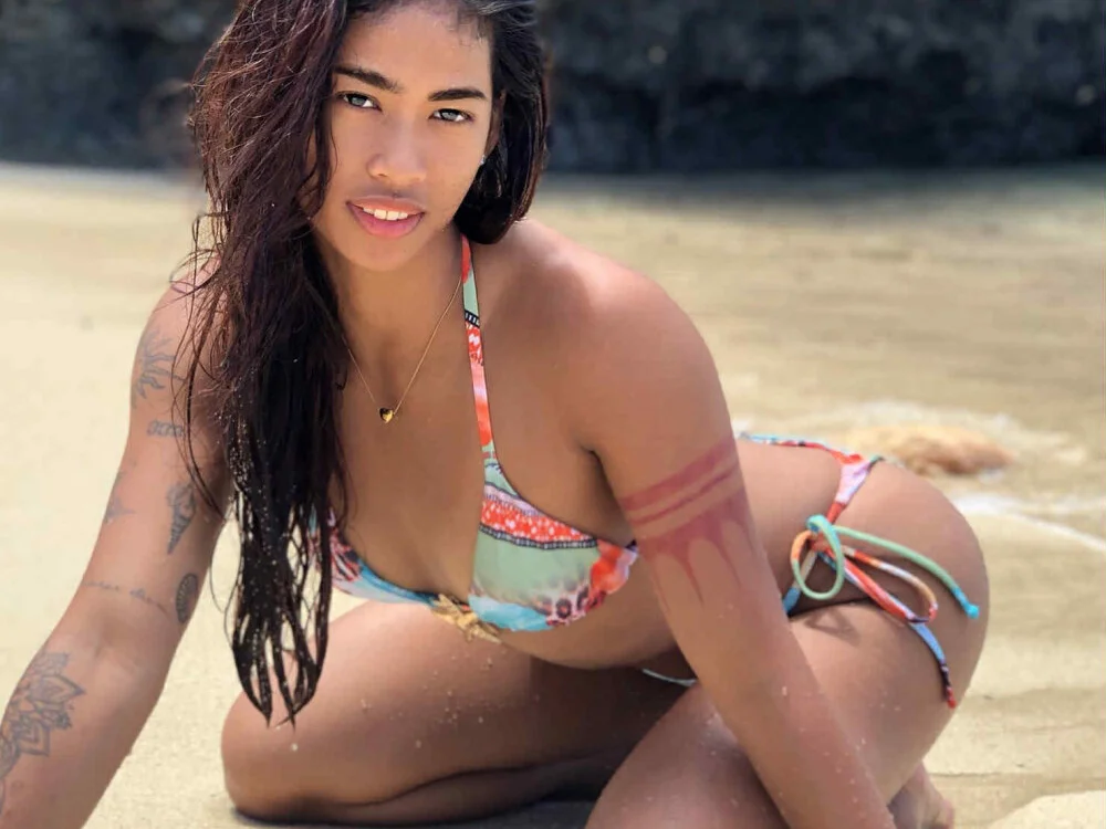 Онлайн чат XXX LustyNarra